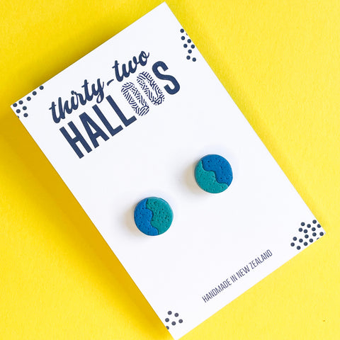 Small Stud - Waves Blue/Teal Round